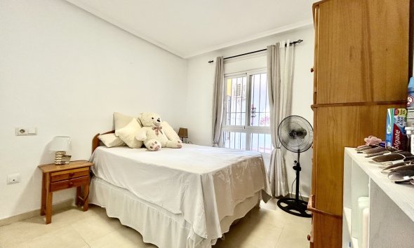Resale - Apartment -
Villamartin - Costa Blanca