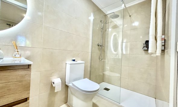Resale - Apartment -
Villamartin - Costa Blanca