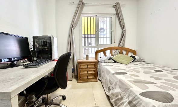 Resale - Apartment -
Villamartin - Costa Blanca