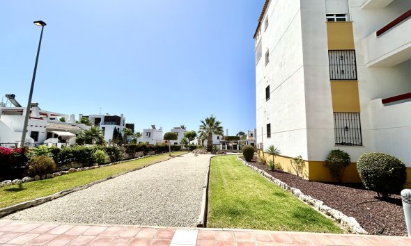 Resale - Apartment -
Villamartin - Costa Blanca
