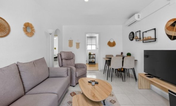 Resale - Apartment Penthouse -
Torrevieja - Jardin del Mar
