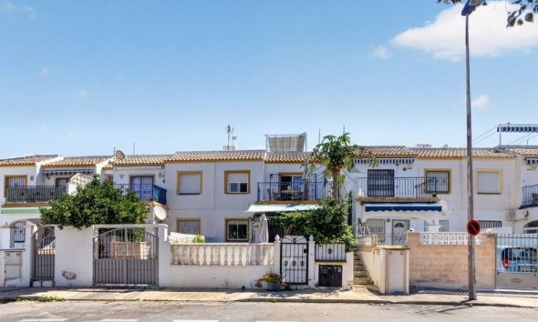 Resale - Apartment Penthouse -
Torrevieja - Jardin del Mar