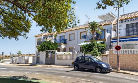 Resale - Apartment Penthouse -
Torrevieja - Jardin del Mar