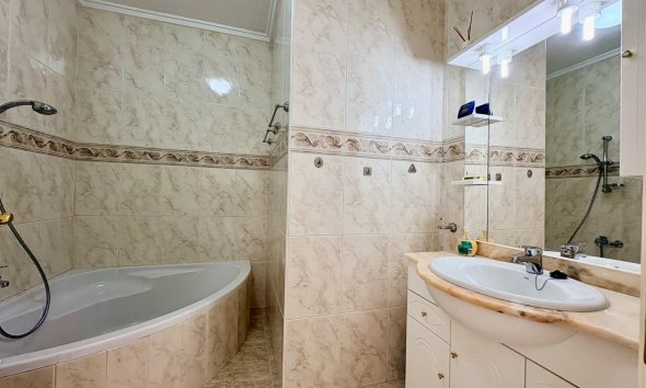 Revente - Town House -
Rojales - Inland