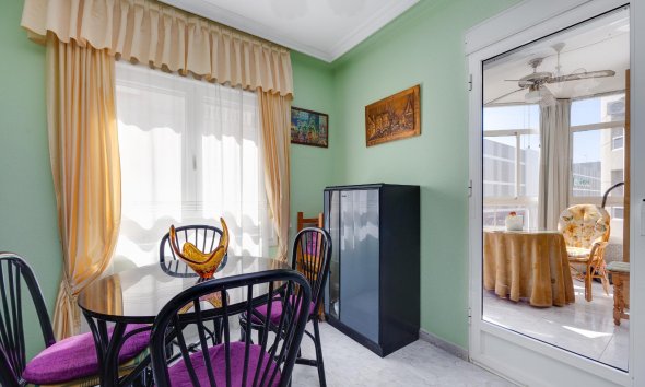 Resale - Apartment -
Torrevieja - Antonio Machado