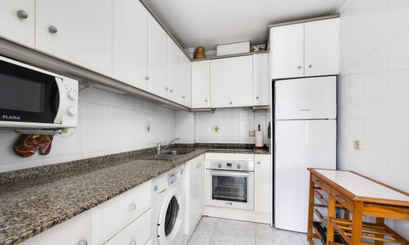 Resale - Apartment -
Torrevieja - Antonio Machado