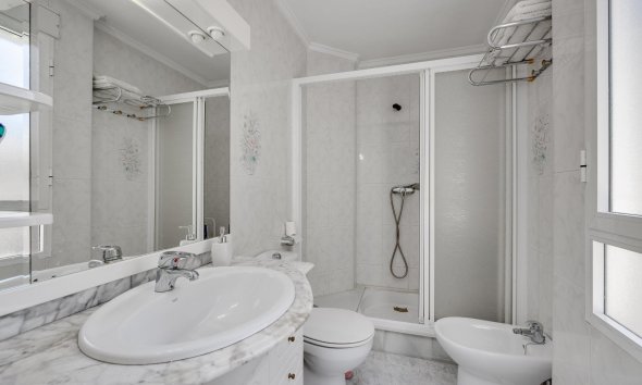 Resale - Apartment -
Torrevieja - Antonio Machado