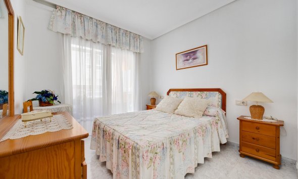 Resale - Apartment -
Torrevieja - Antonio Machado