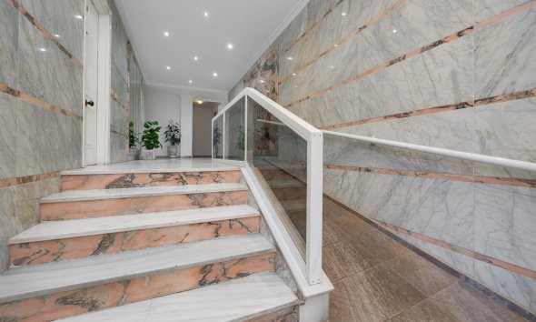 Resale - Apartment -
Torrevieja - Antonio Machado