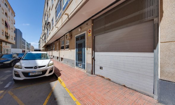 Resale - Apartment -
Torrevieja - Antonio Machado