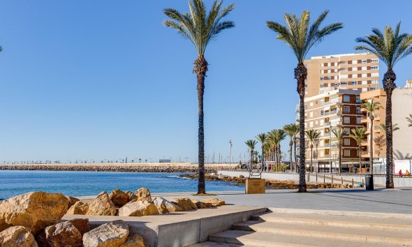 Resale - Apartment -
Torrevieja - Antonio Machado
