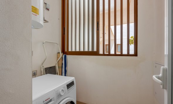 Resale - Apartment -
Cabo Roig - Costa Blanca