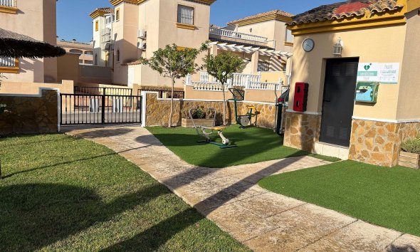 Revente - Apartment -
Orihuela Costa - Costa Blanca