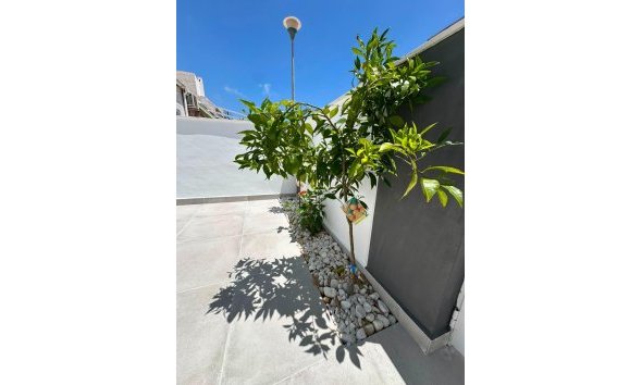 Revente - Bungalow -
Torrevieja - La Siesta - El Salado - Torreta