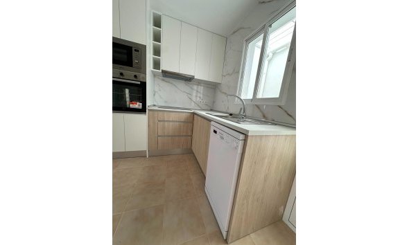 Revente - Bungalow -
Torrevieja - La Siesta - El Salado - Torreta