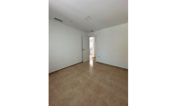 Revente - Bungalow -
Torrevieja - La Siesta - El Salado - Torreta