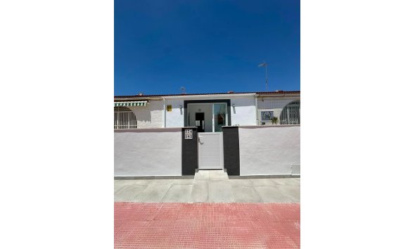 Revente - Bungalow -
Torrevieja - La Siesta - El Salado - Torreta