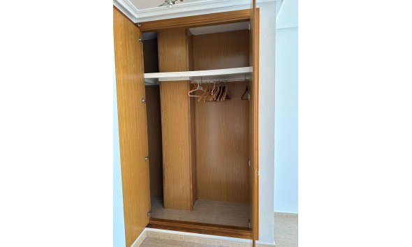 Resale - Apartment -
Torrevieja - Centro