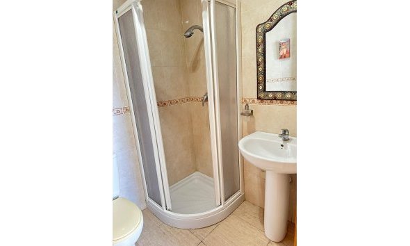 Resale - Apartment -
Torrevieja - Centro