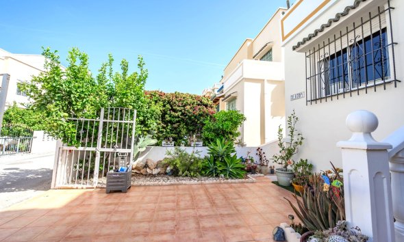 Revente - Semi Detached -
Los Altos - Res Valle de los pinos