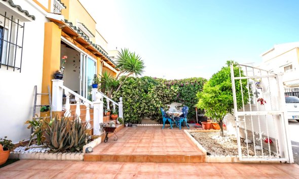Revente - Semi Detached -
Los Altos - Res Valle de los pinos