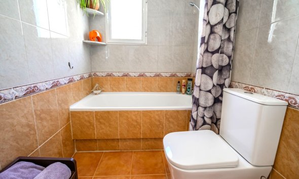 Revente - Semi Detached -
Los Altos - Res Valle de los pinos