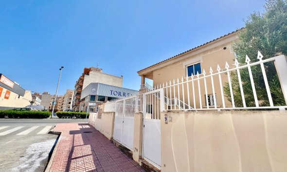 Revente - Bungalow -
Torrevieja - Centro