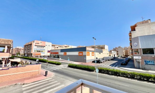 Revente - Bungalow -
Torrevieja - Centro
