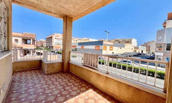 Revente - Bungalow -
Torrevieja - Centro