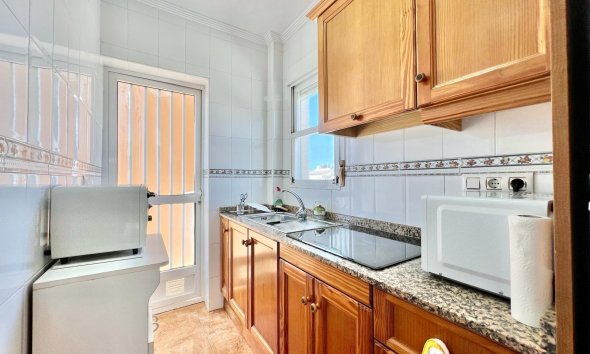 Revente - Bungalow -
Torrevieja - Centro