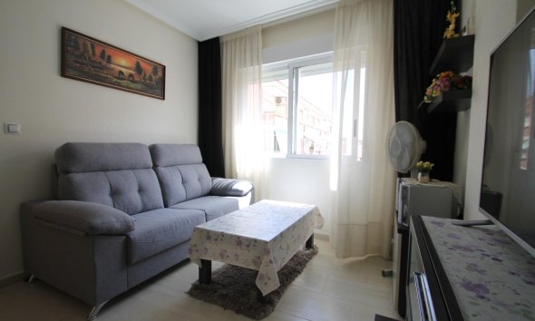 Revente - Apartment -
Torrevieja - El Molino