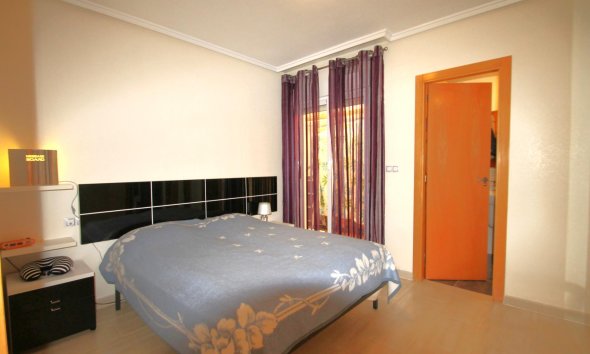 Revente - Apartment -
Torrevieja - El Molino