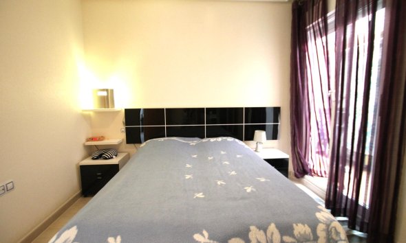 Revente - Apartment -
Torrevieja - El Molino