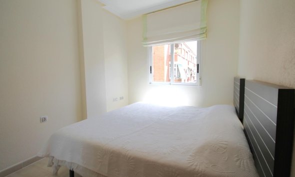 Revente - Apartment -
Torrevieja - El Molino