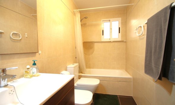 Revente - Apartment -
Torrevieja - El Molino