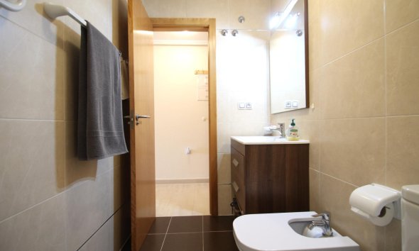 Revente - Apartment -
Torrevieja - El Molino