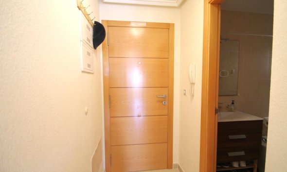 Revente - Apartment -
Torrevieja - El Molino