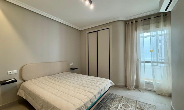 Revente - Apartment -
Torrevieja - Playa del Cura