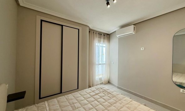 Revente - Apartment -
Torrevieja - Playa del Cura