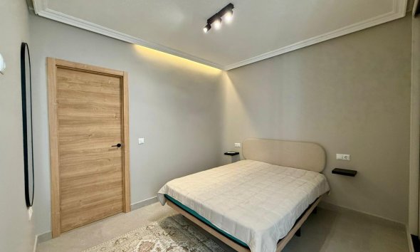 Revente - Apartment -
Torrevieja - Playa del Cura