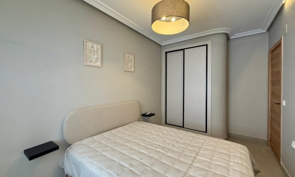 Revente - Apartment -
Torrevieja - Playa del Cura