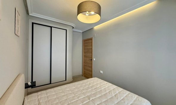 Revente - Apartment -
Torrevieja - Playa del Cura