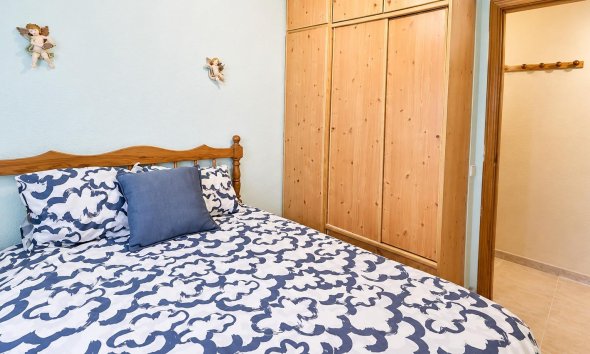 Revente - Apartment -
Torrevieja - Habaneras