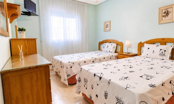 Revente - Apartment -
Torrevieja - Habaneras