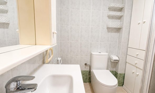 Revente - Apartment -
Torrevieja - Habaneras