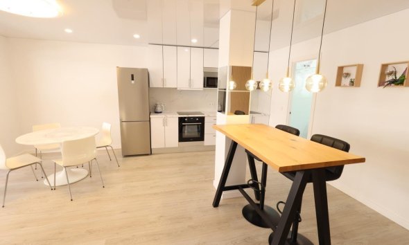 Revente - Apartment -
Torrevieja - Costa Blanca
