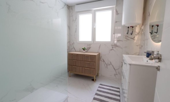 Revente - Apartment -
Torrevieja - Costa Blanca