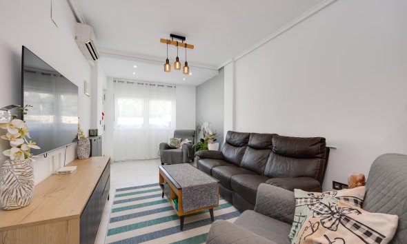 Revente - Town House -
Torrevieja - Aguas Nuevas