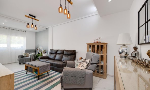 Revente - Town House -
Torrevieja - Aguas Nuevas