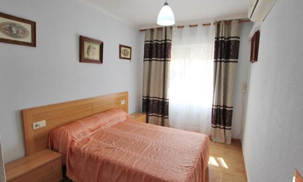 Revente - Bungalow -
Guardamar del Segura - 03140
